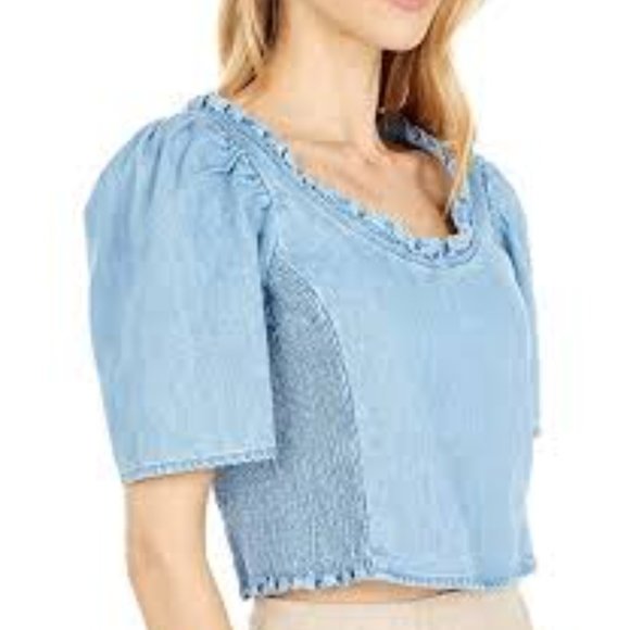 NWT LEVIS Levi's Louise Smocked Cropped Top Size Medium - Picture 1 of 10